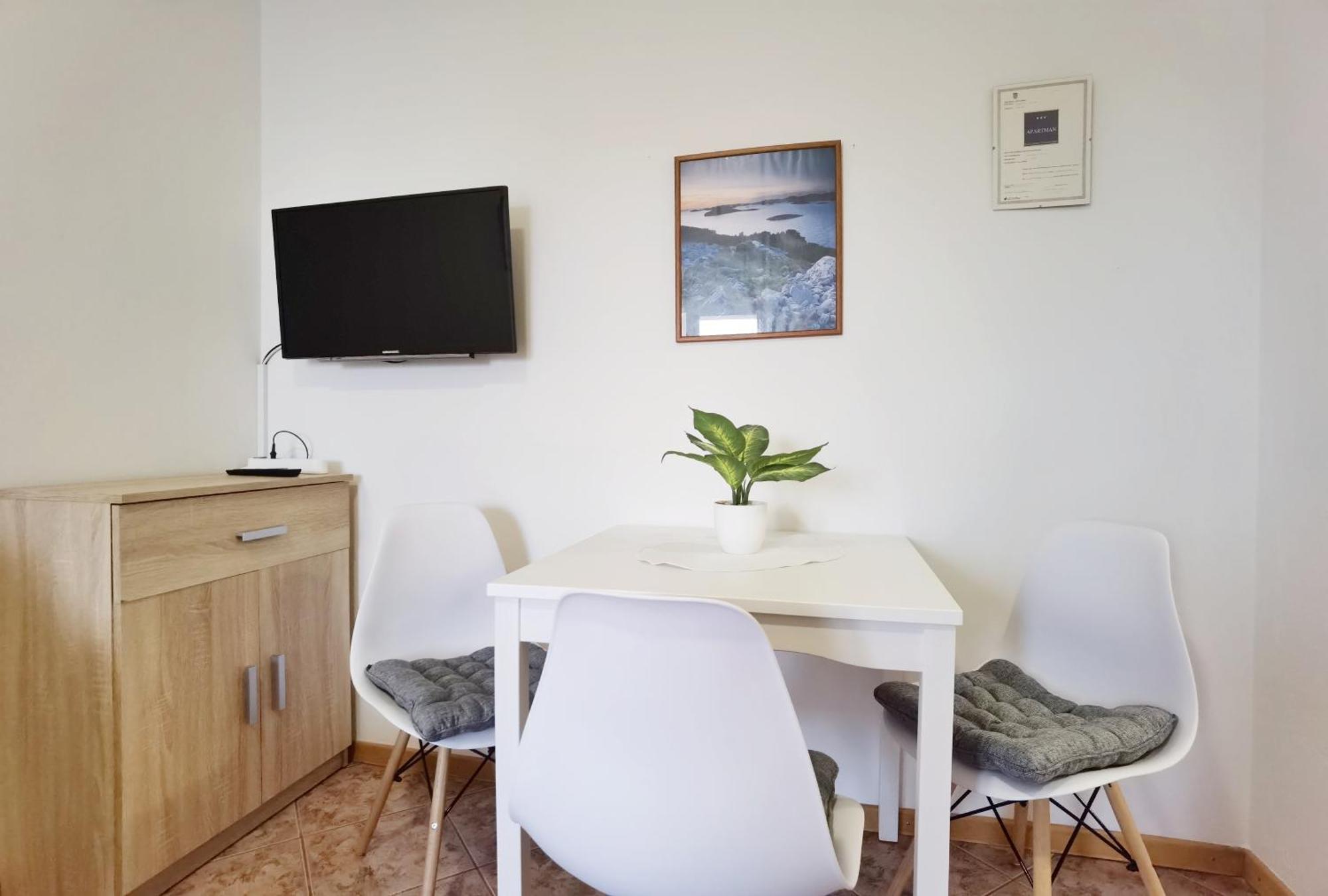 Lilu Apartments Vodice Exterior photo